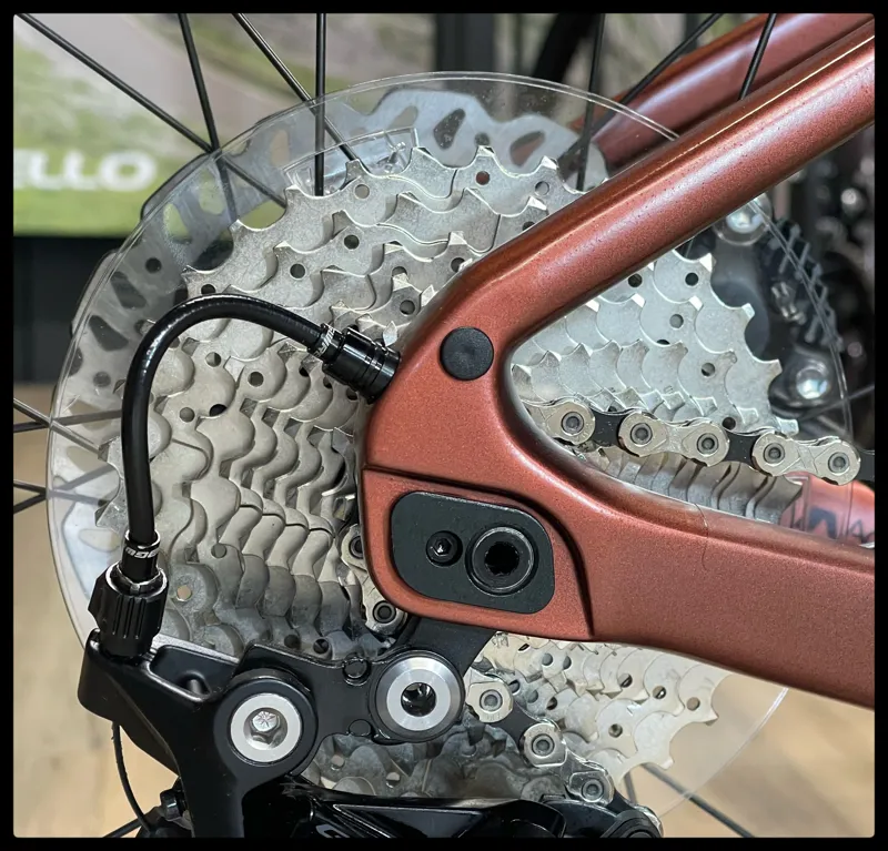 Giant Revolt Advanced 3 Medium Terracotta 2022-3